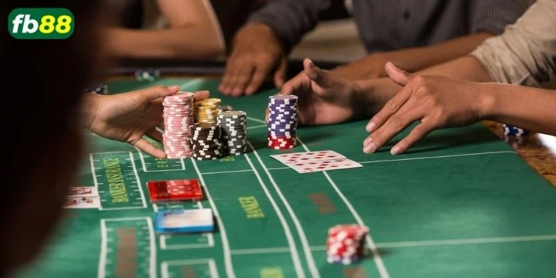 Quy tắc trong ván chơi Baccarat rất dễ hiểu.